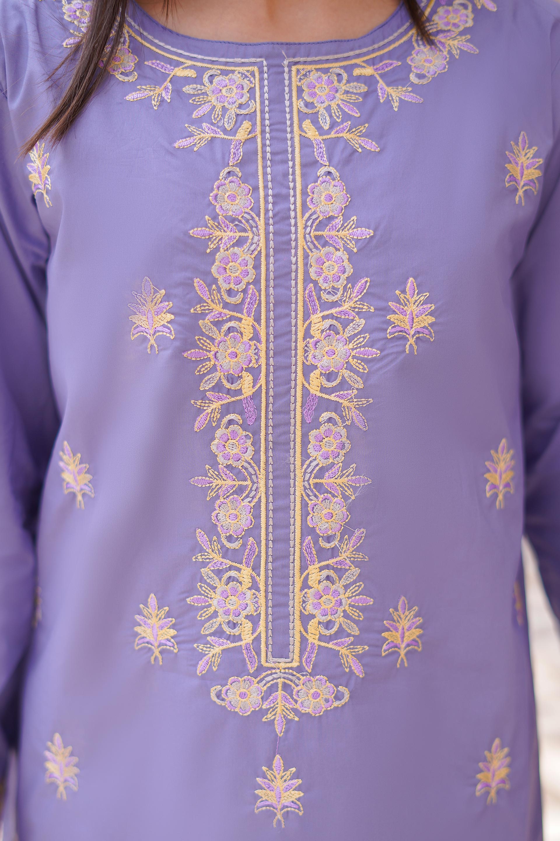Royal Bloom Imported Lawn Embroidery 2Pc – Lavender (RTW)