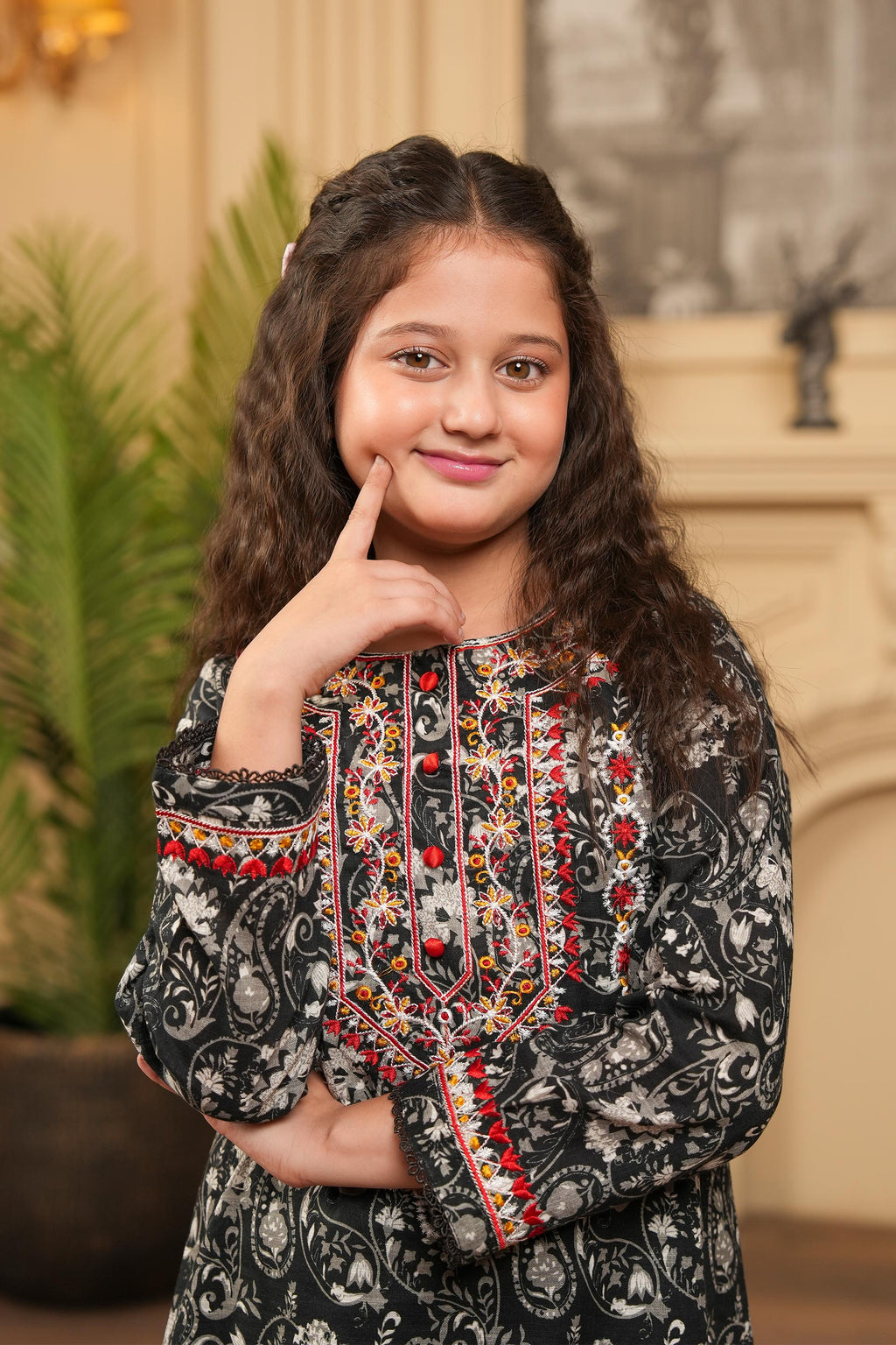 Noorani Charm Printed Khaddar 2 Piece – Black (RTW) 🖤