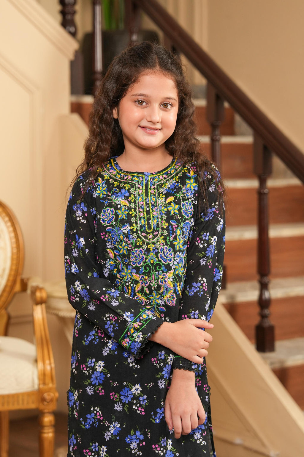 Frosted Bloom Printed Khaddar 02 Piece – Black (RTW) 🧵❄️