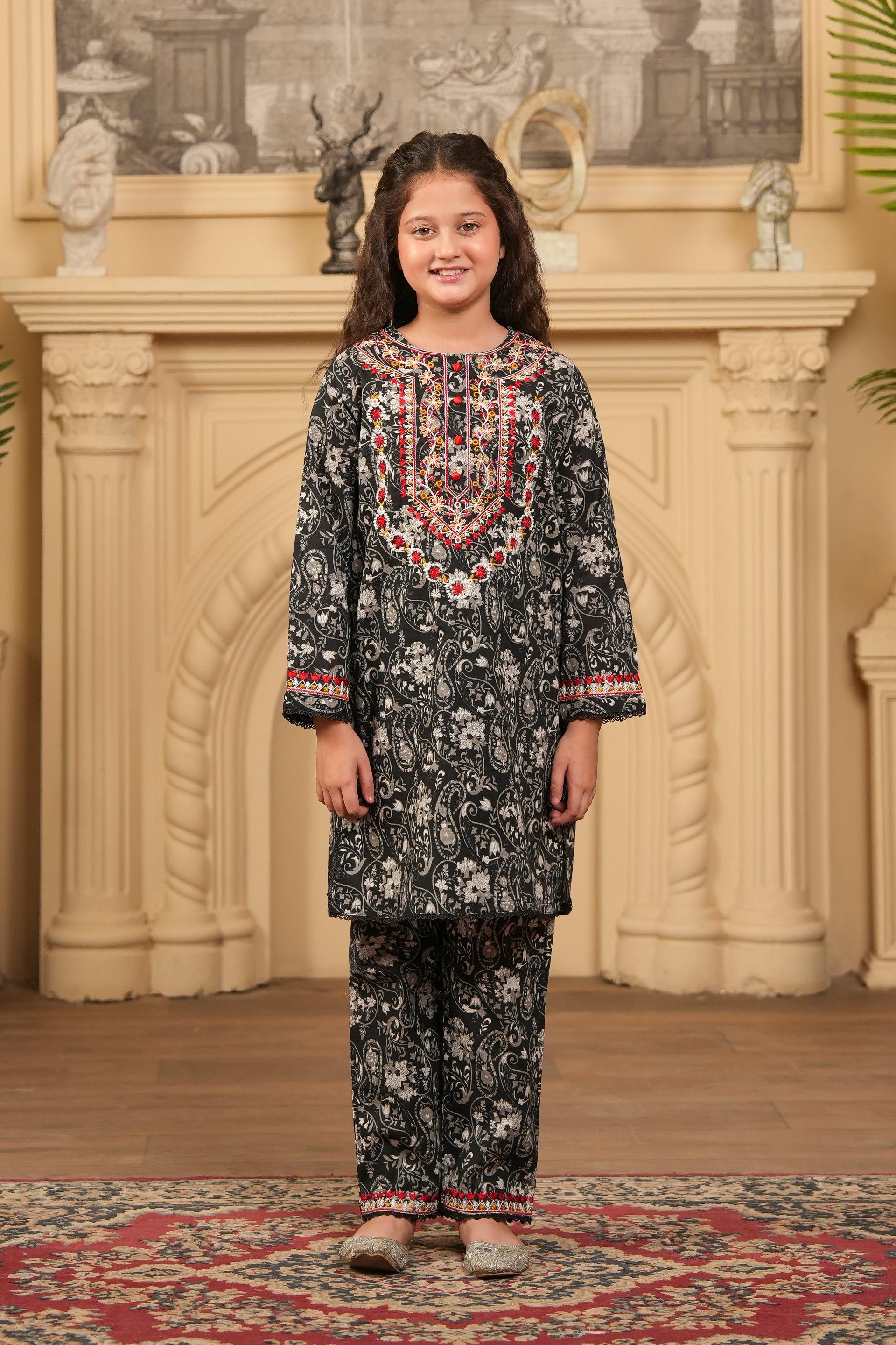 Noorani Charm Printed Khaddar 2 Piece – Black (RTW) 🖤