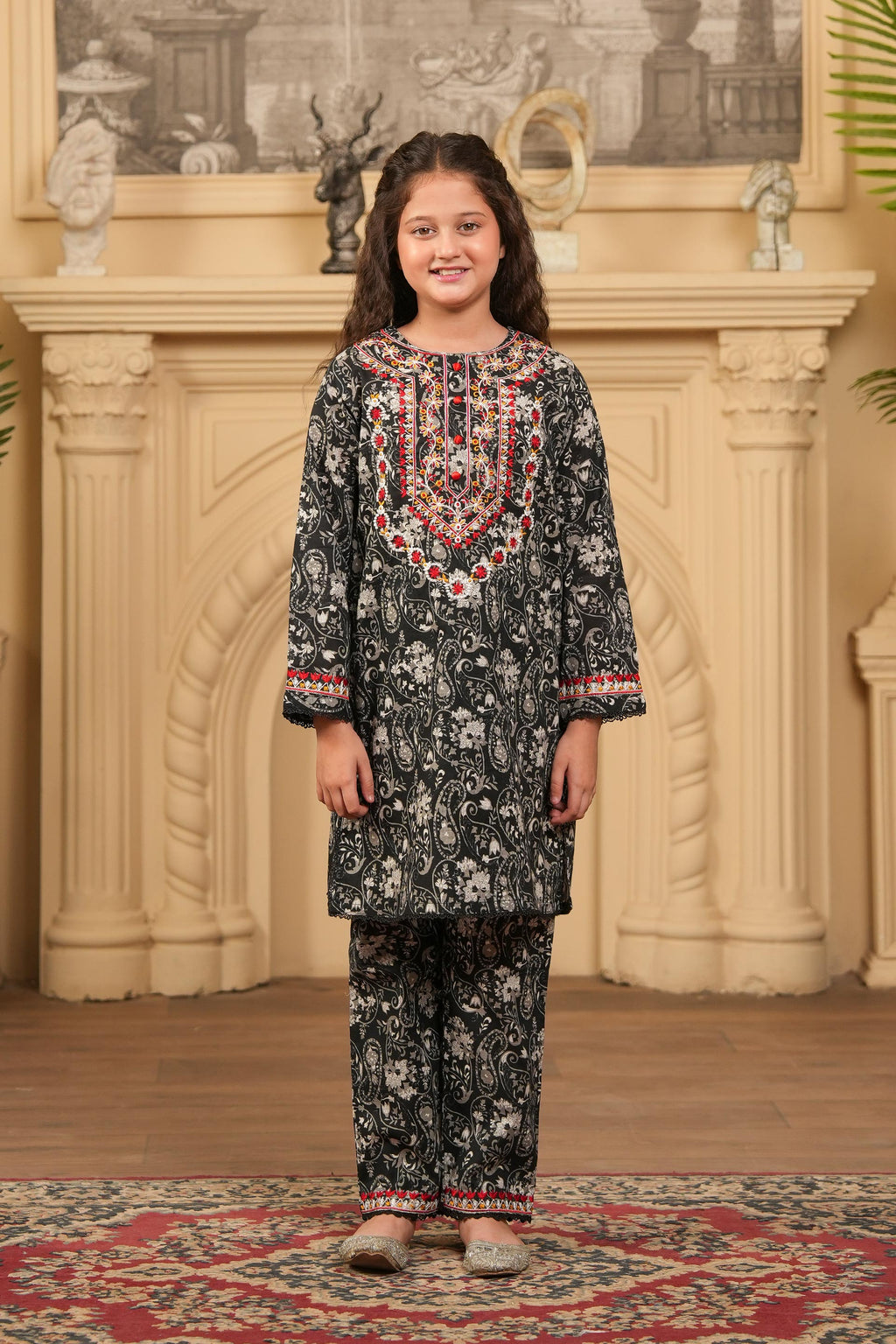 Noorani Charm Printed Khaddar 2 Piece – Black (RTW) 🖤