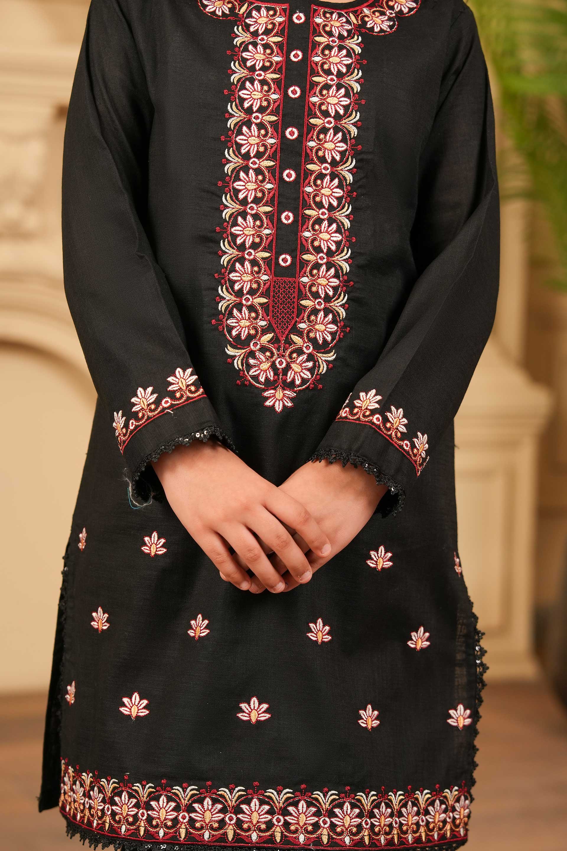 Inaya Embroidered Khaddar 02 Piece – Black (RTW) 🖤