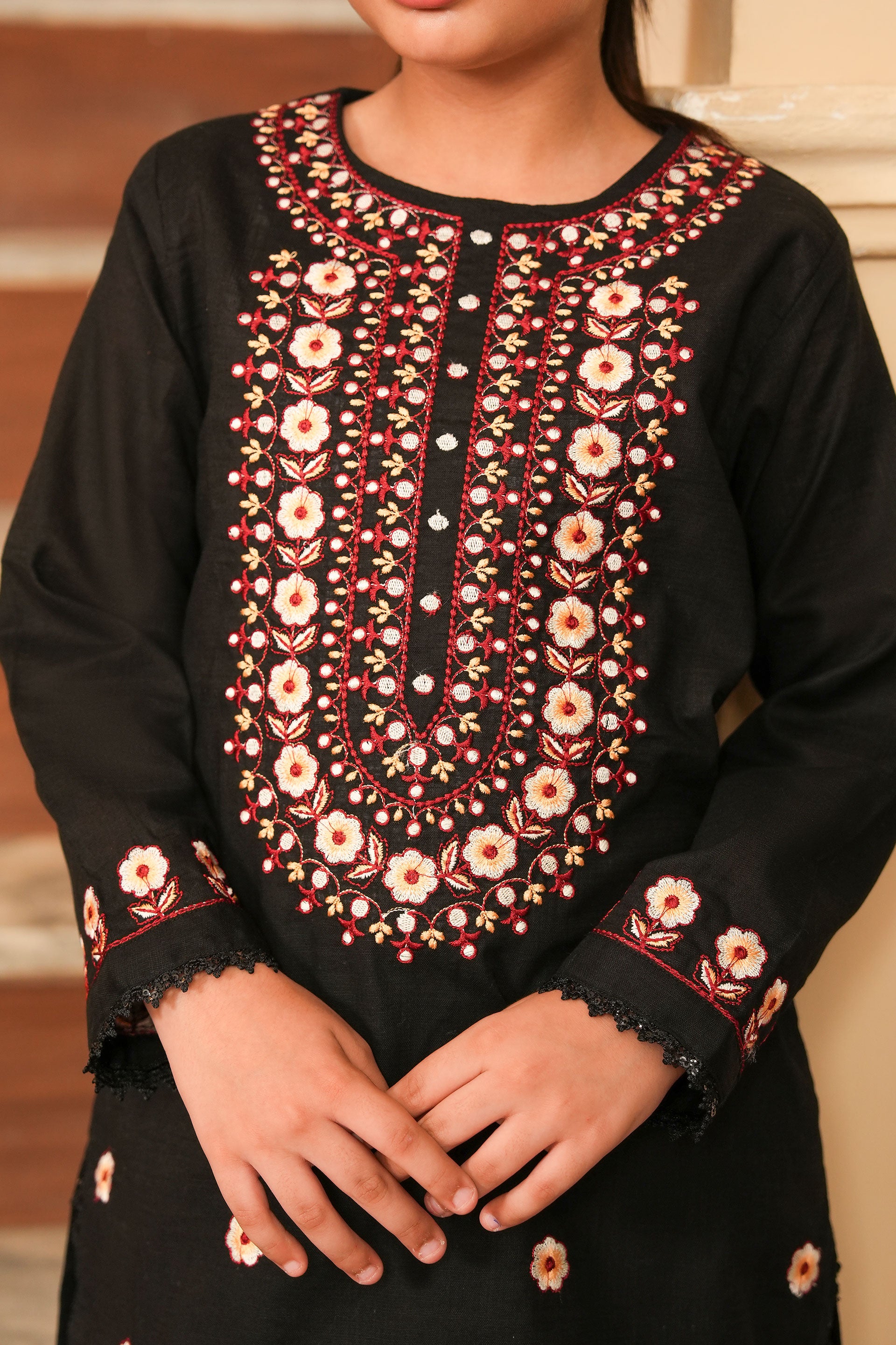 Hoor Embroidered Khaddar 2 Piece – Twilight Bloom 🌺 (RTW)