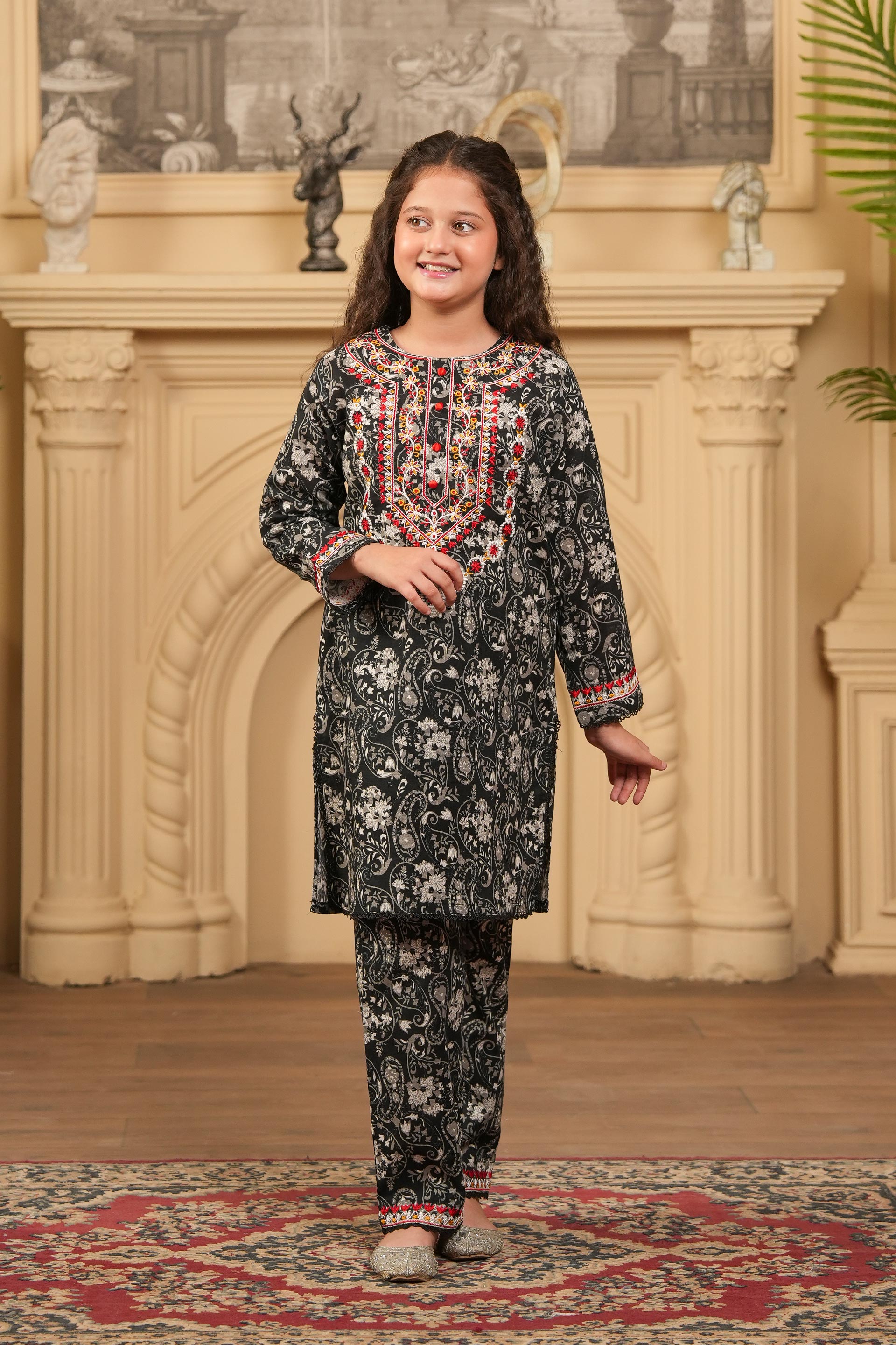 Noorani Charm Printed Khaddar 2 Piece – Black (RTW) 🖤