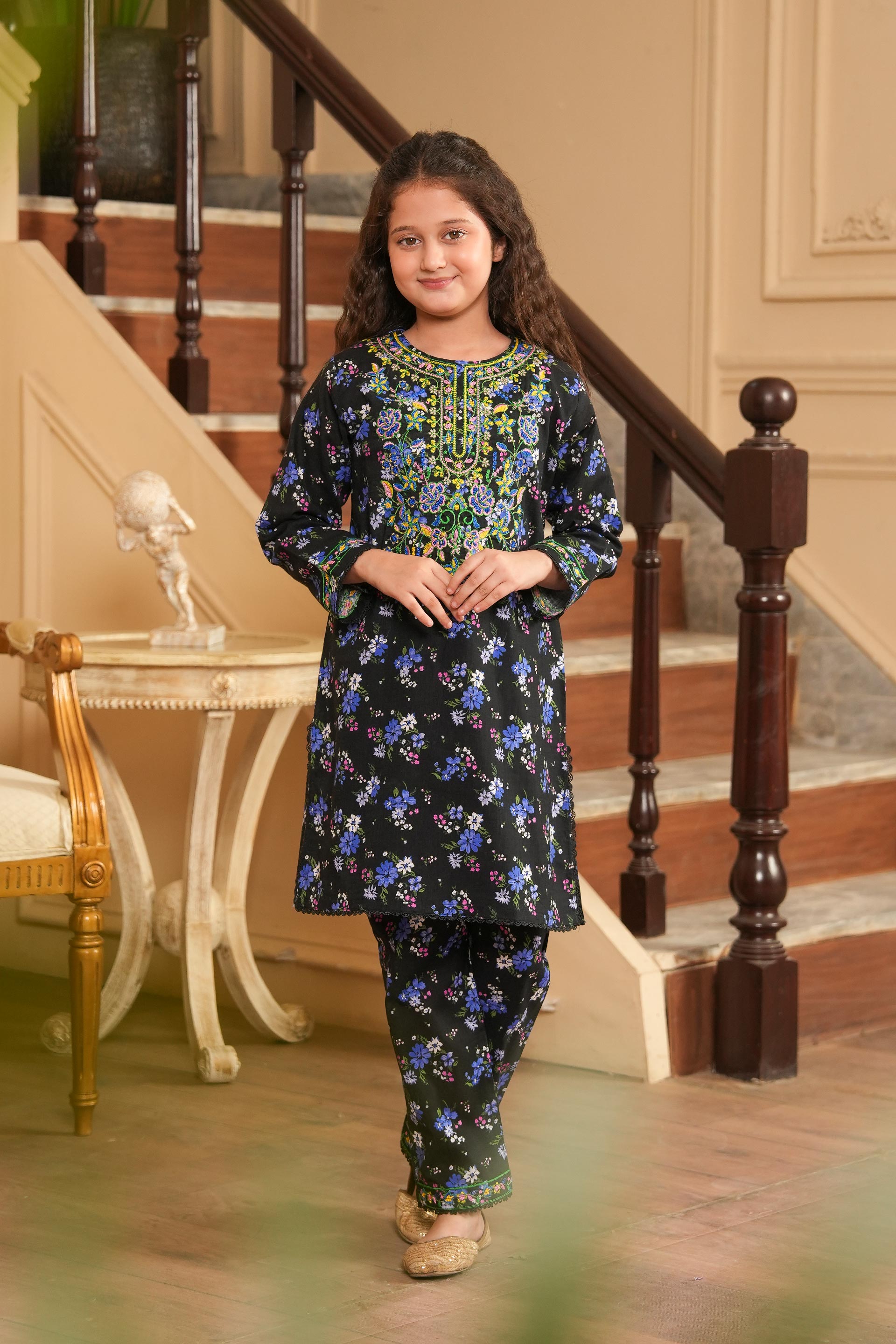 Frosted Bloom Printed Khaddar 02 Piece – Black (RTW) 🧵❄️