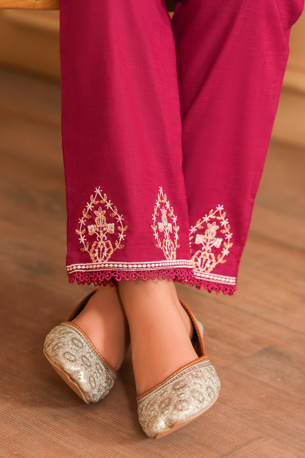 Winter Radiance Embroidered Khaddar 02 Piece – Plum Pink (RTW) ❄️