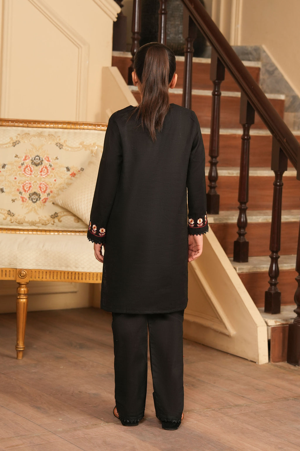 Hoor Embroidered Khaddar 2 Piece – Twilight Bloom 🌺 (RTW)