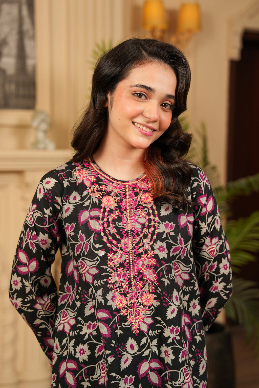 Dusky Garden Printed Khaddar 02 Piece – Black (RTW) 🌿