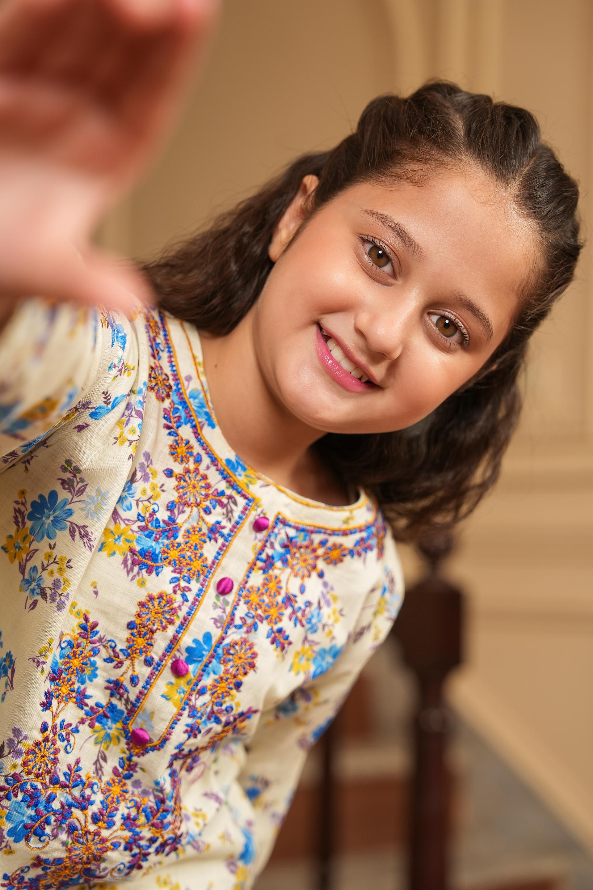 Gentle Grace Printed Khaddar 02 Piece – Ivory (RTW) 🕊️🌸