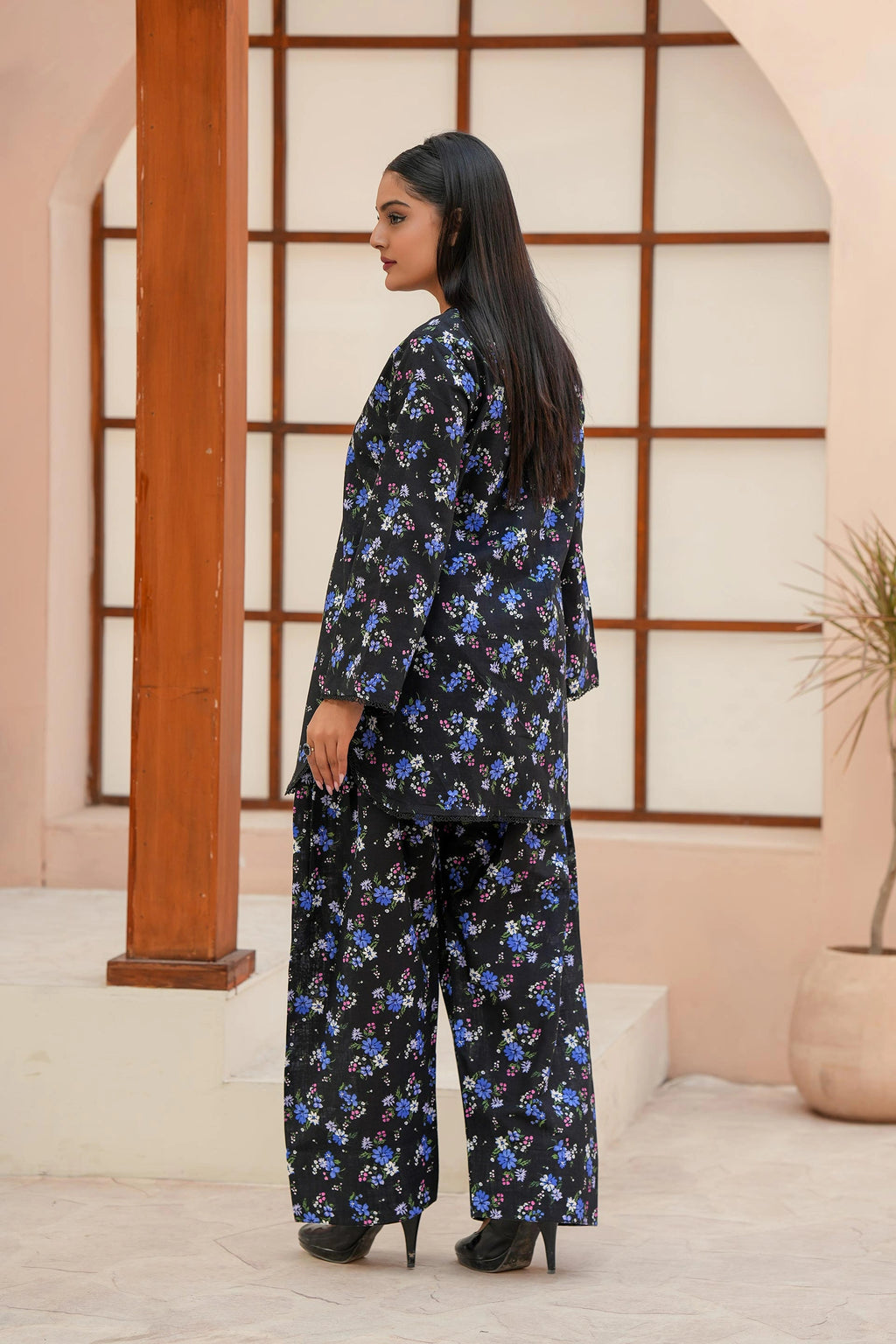 Classic Black Floral Printed Dress for Women | Soft & Warm Winter Suit