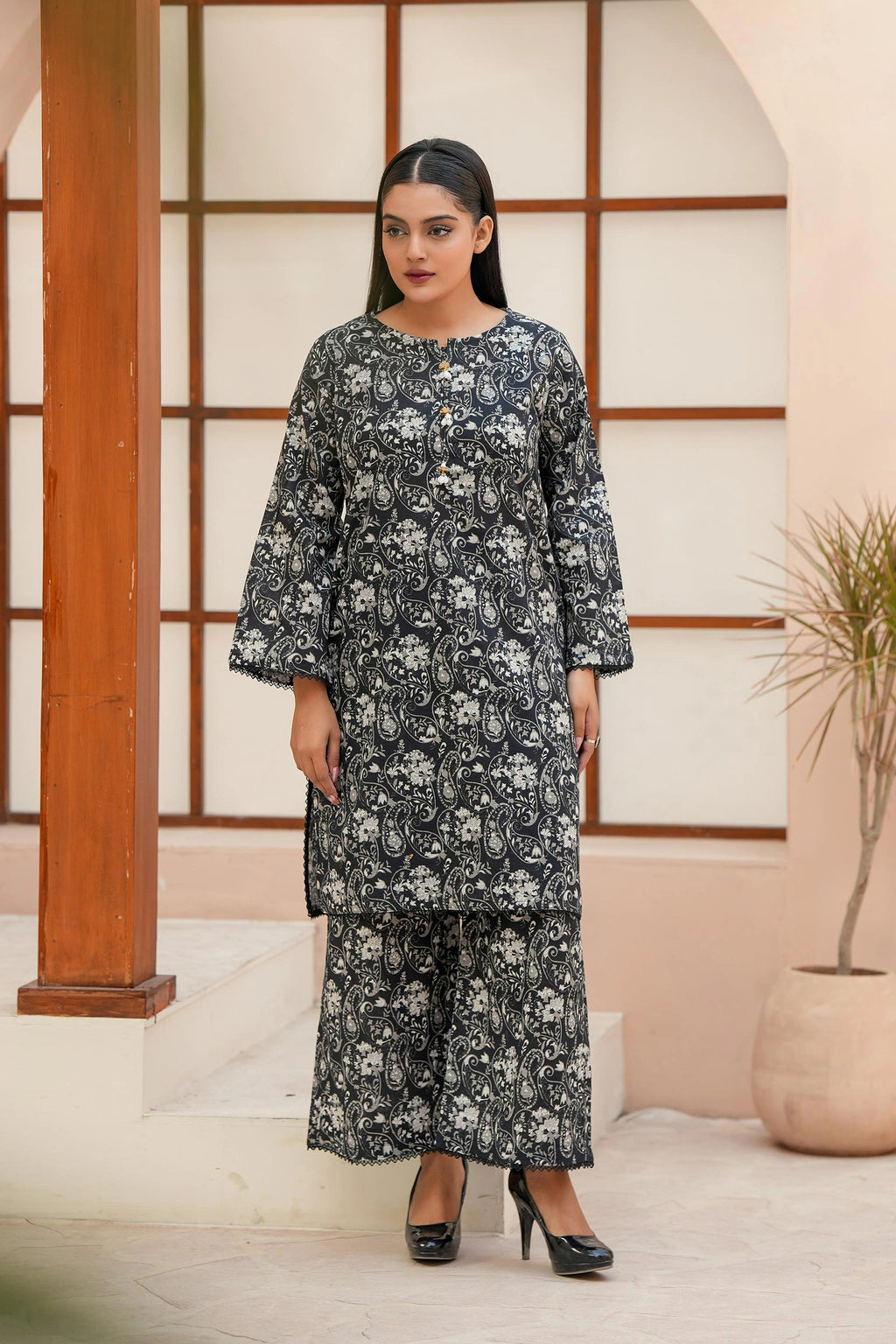 Premium Black & White Paisley Floral Two-Piece Suit