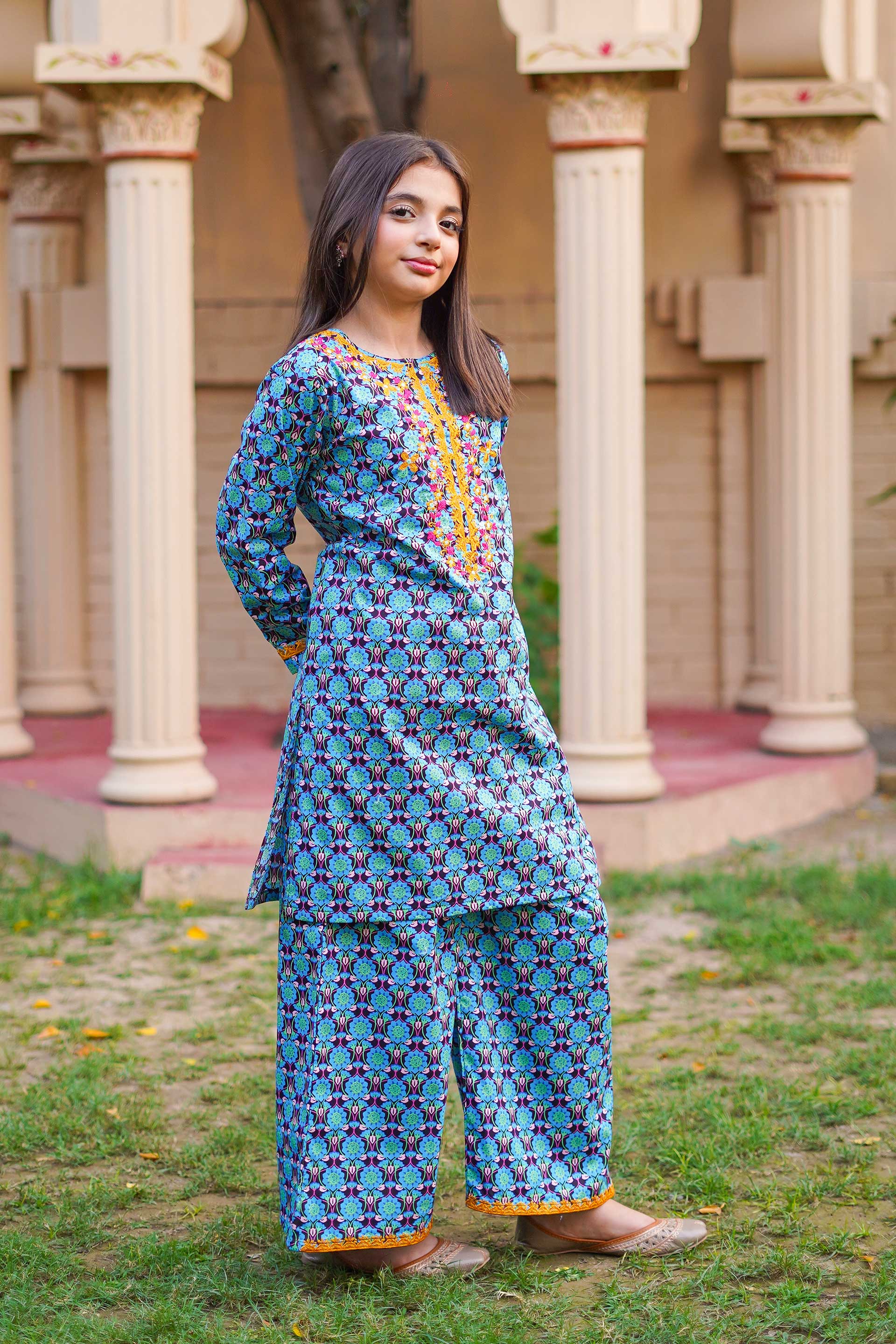 Evening Petal Grace – Imported Printed China Lawn 2Pc – Royal Navy (RTW)