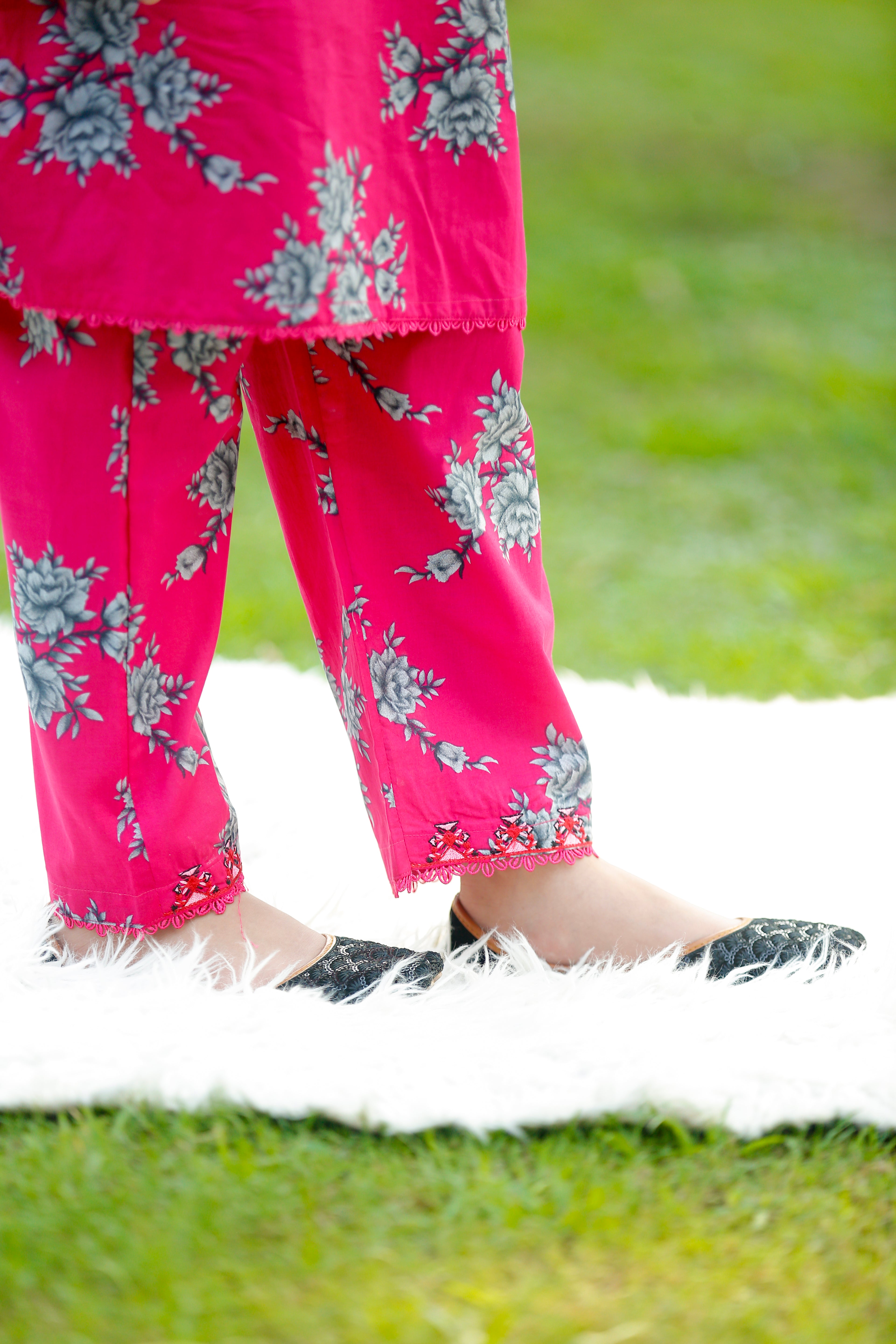 "Blush Bloom" Lawn 02 Piece (RTW)