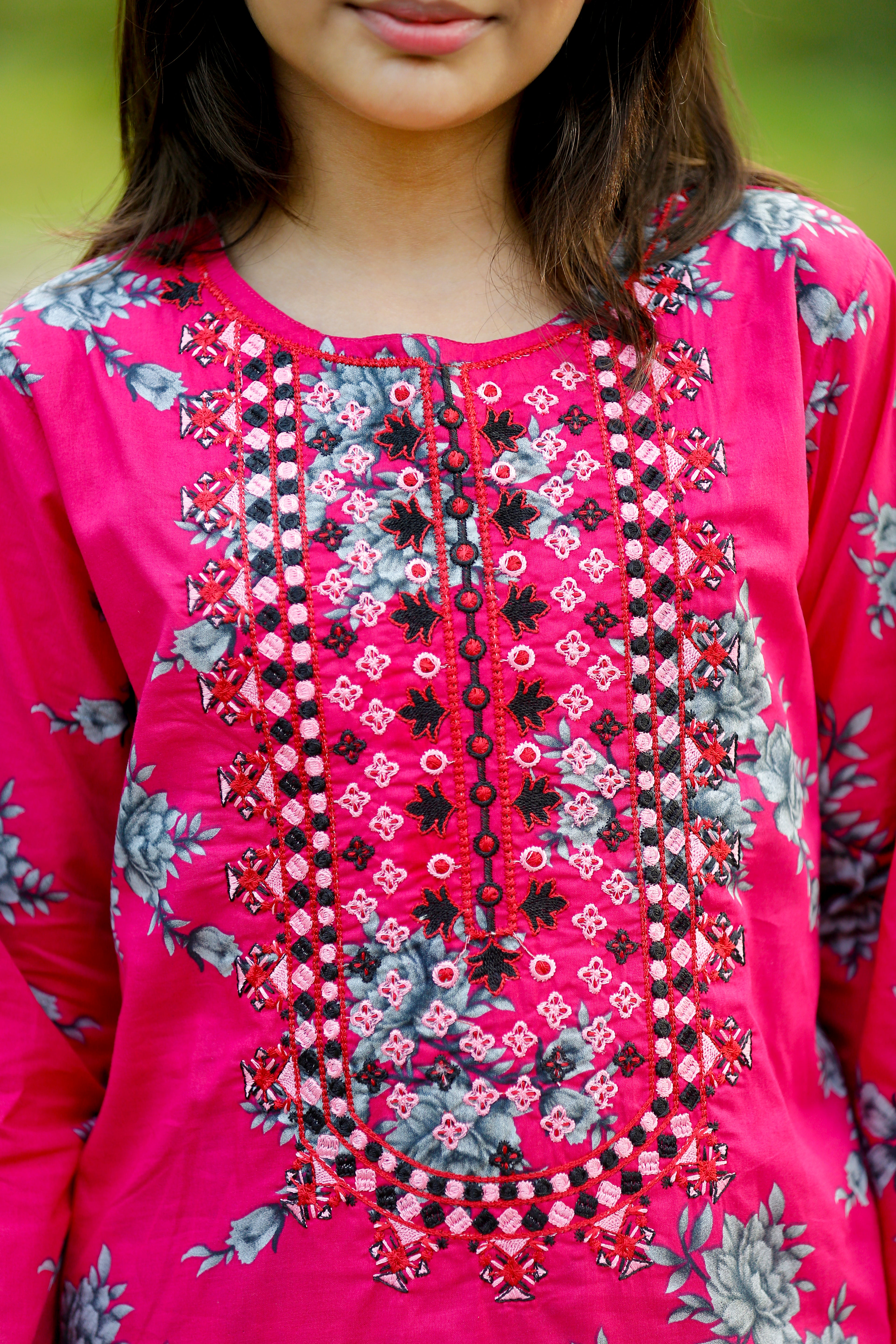 "Blush Bloom" Lawn 02 Piece (RTW)