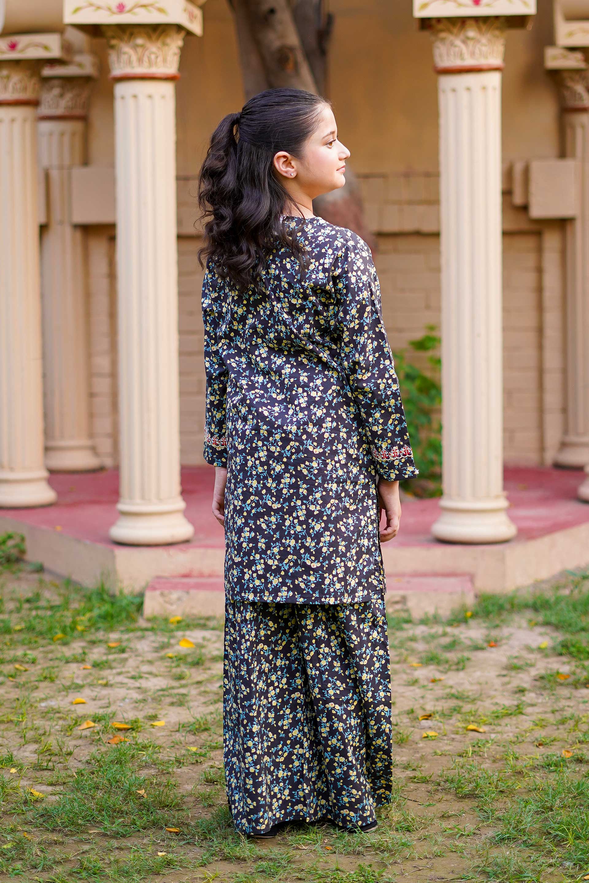 Black Meadow Charm Set – Printed China Lawn Black (RTW