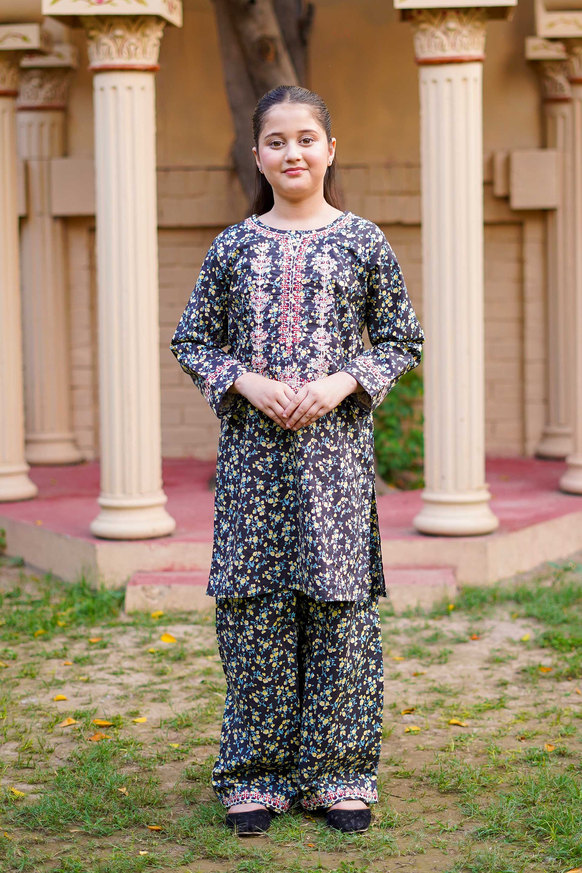 Black Meadow Charm Set – Printed China Lawn Black (RTW