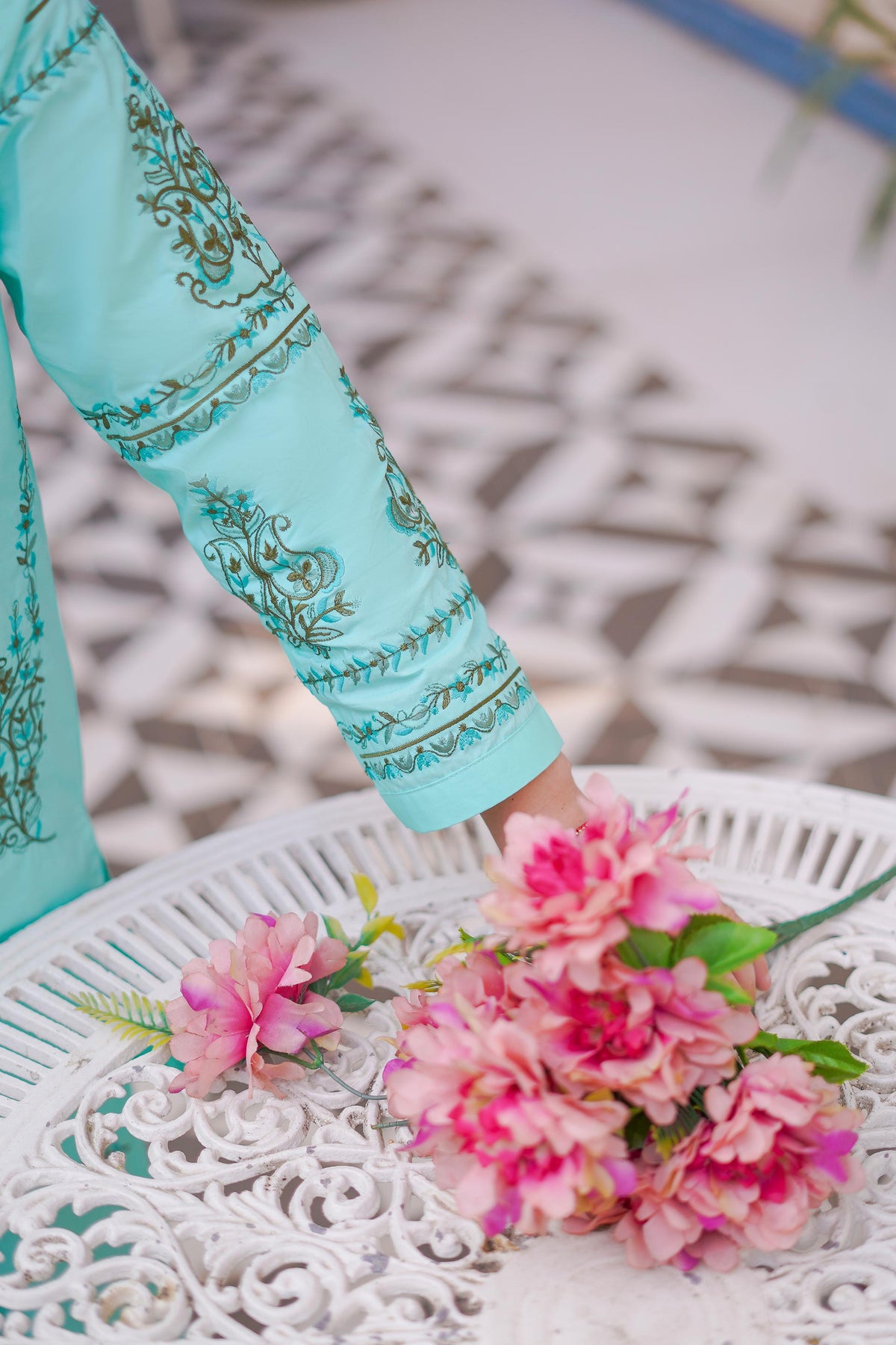 Aqua Horizon Lawn 2Pc – Embroidered Lawn (RTW)