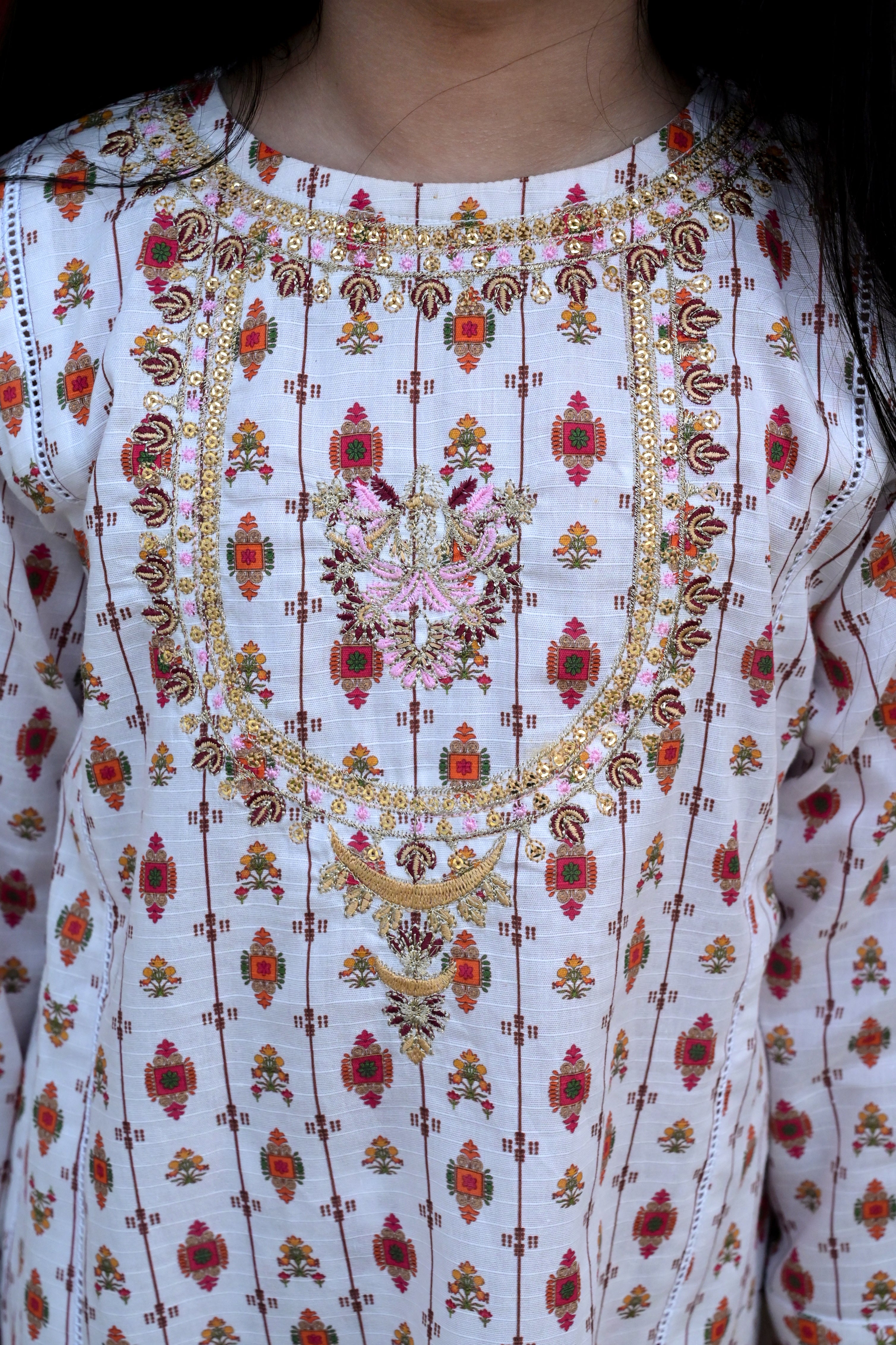 Lily Whisper 02 Piece lawn (RTW)