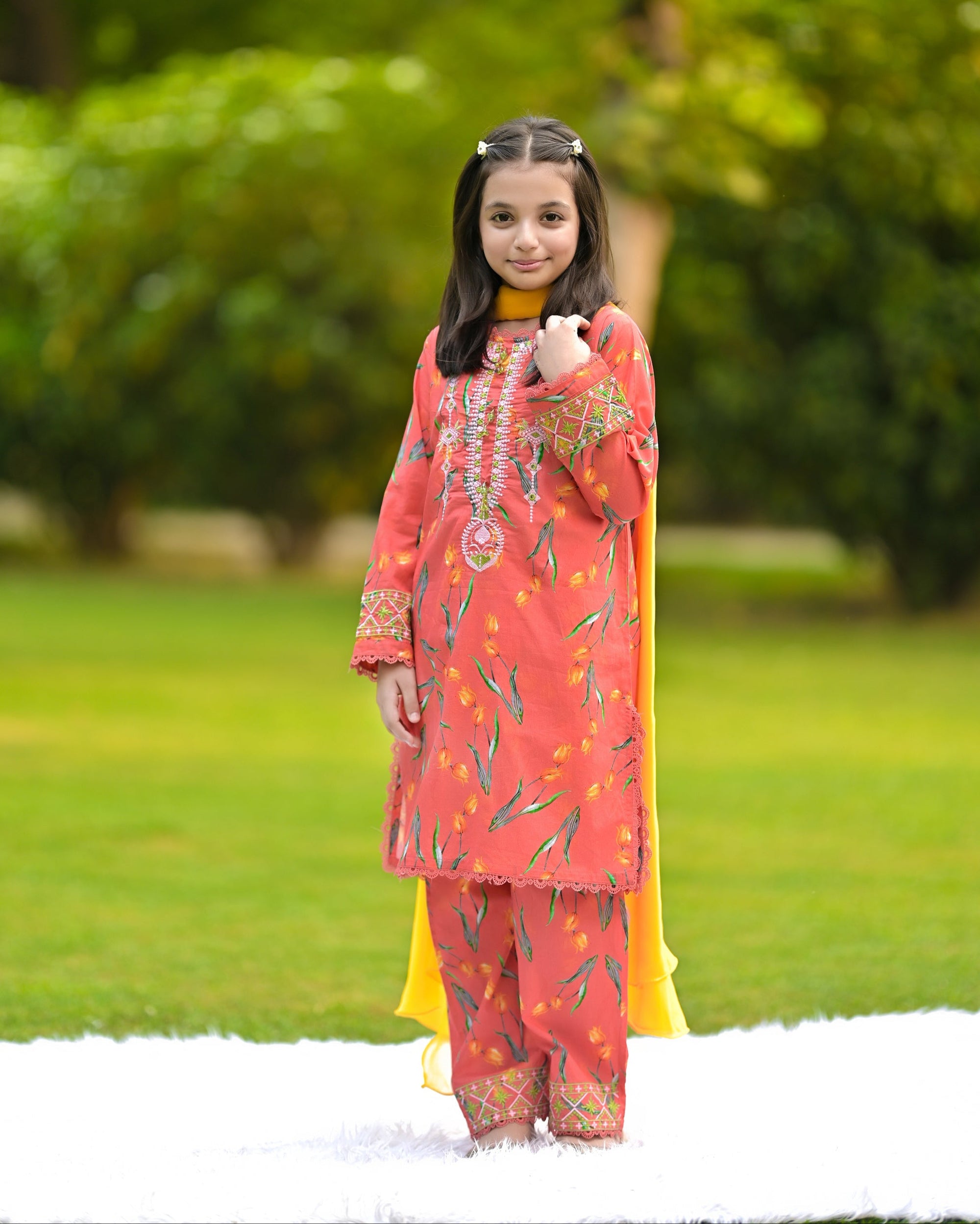 Rose Flutter 03 Piece Lawn (RTW)