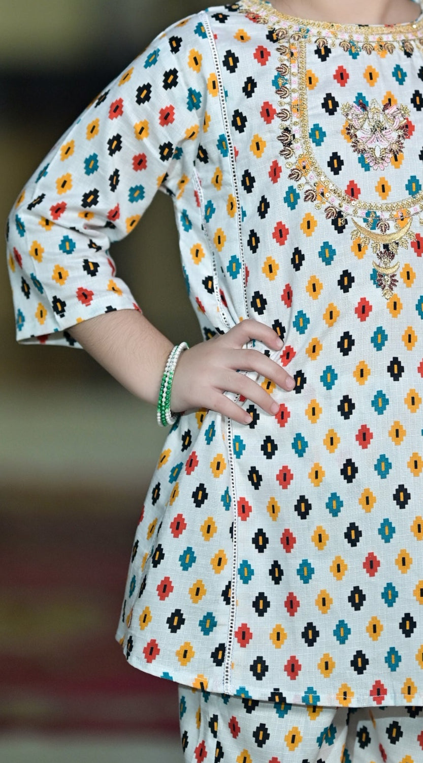 Bahaar-e-Noor 02 Piece lawn (RTW)