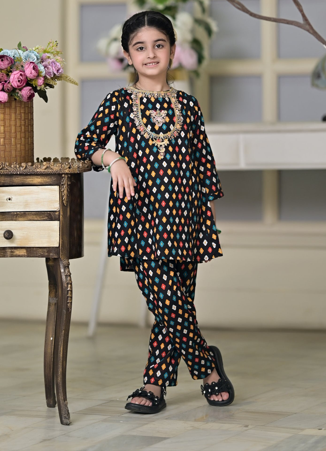 Daisy elegance 02 Piece lawn (RTW)