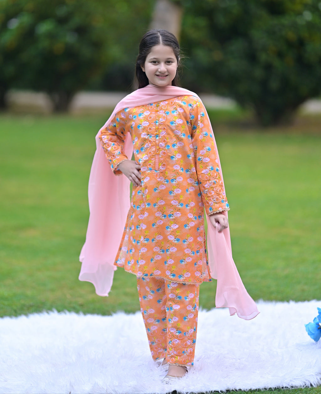 Blossom 03 Piece Lawn ((RTW)