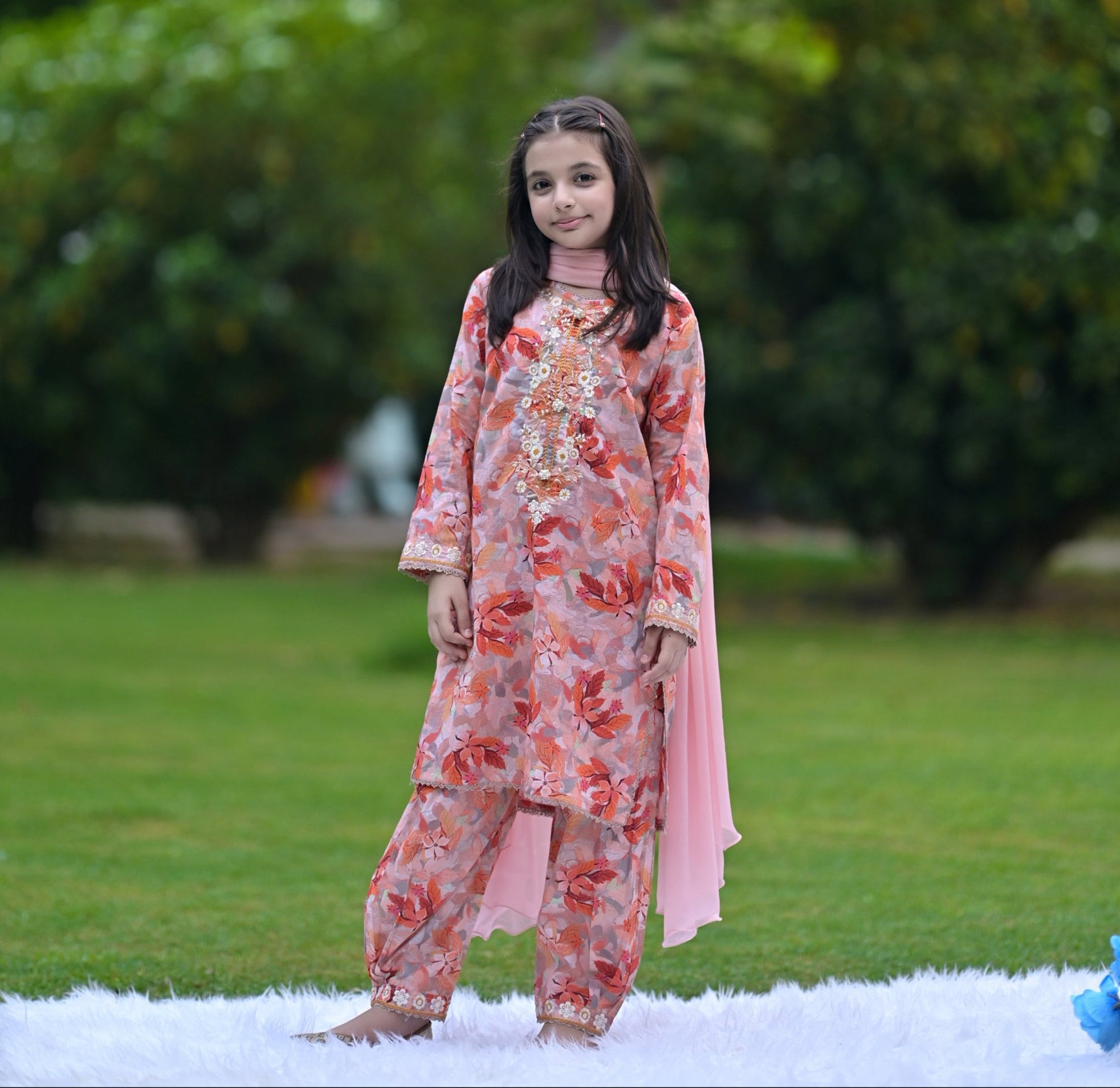 Petal Whirl 03 Piece Lawn (RTW)