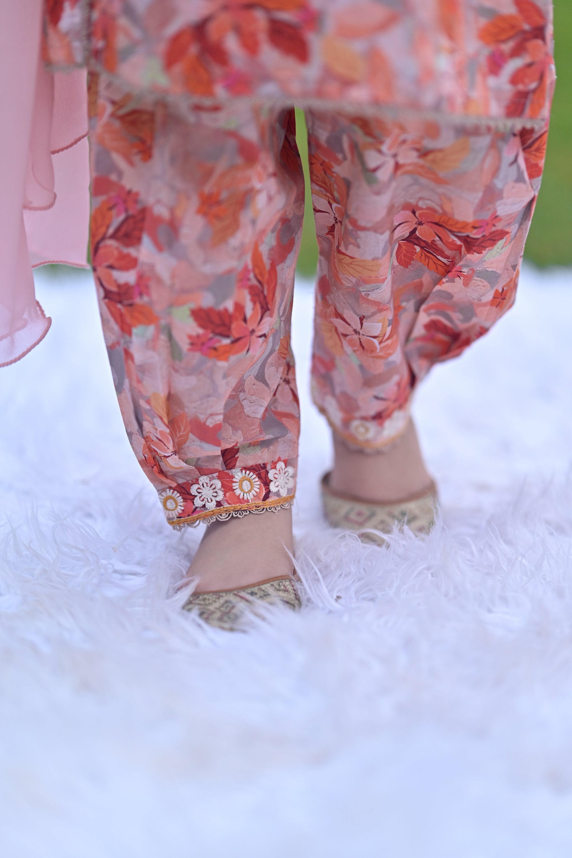 Petal Whirl 03 Piece Lawn (RTW)