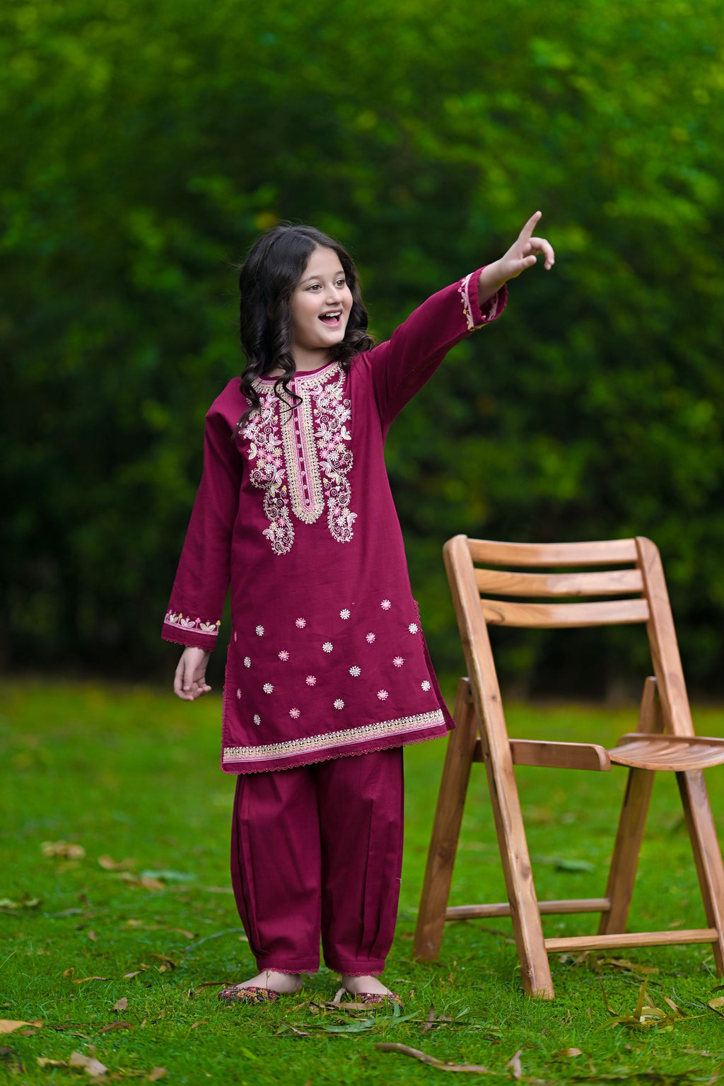 Nooré Luxe Embroidered Khaddar 02 Piece – Maroon (RTW)