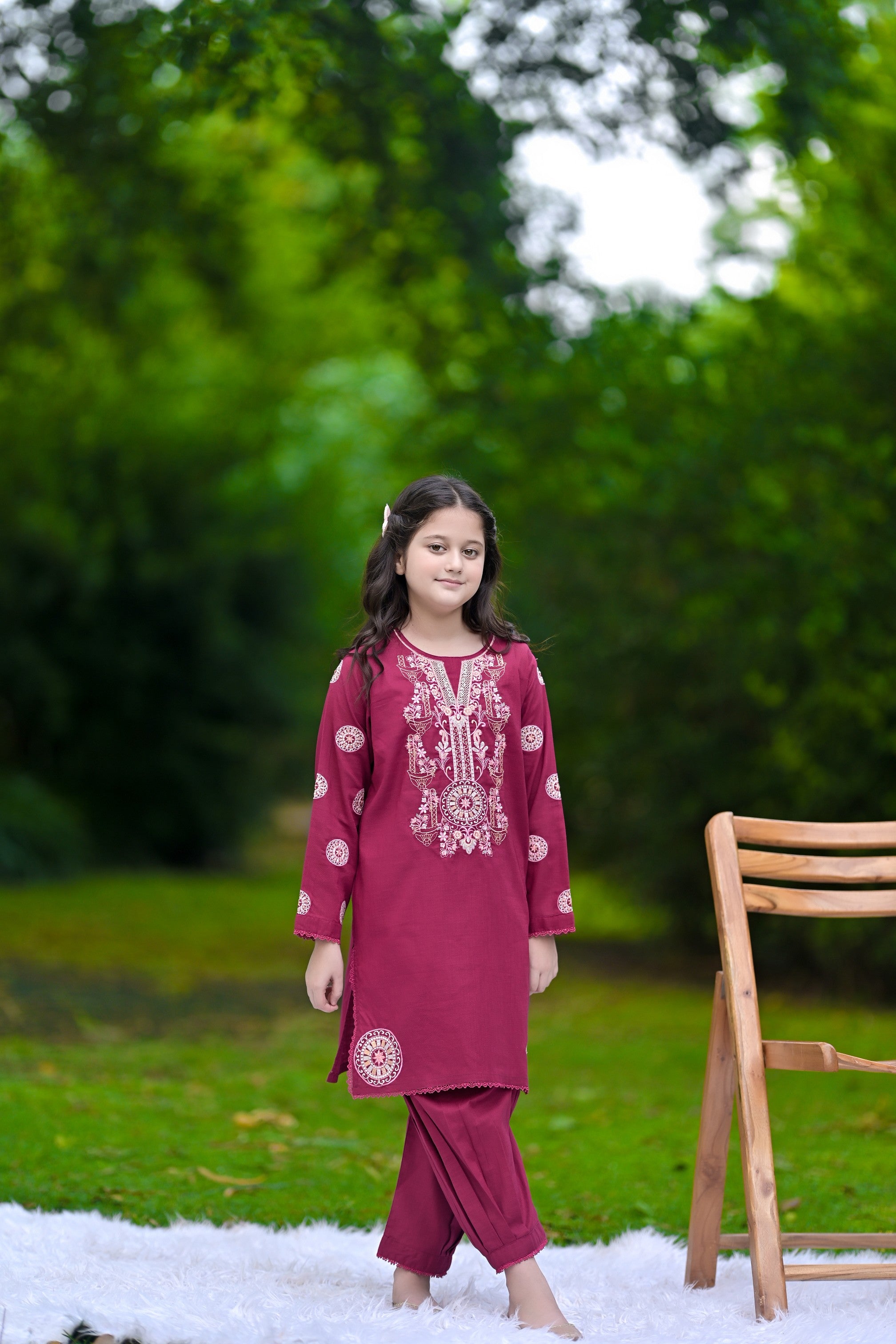Scarlet Elegance Embroidered Khaddar 02 Piece – Maroon (RTW)