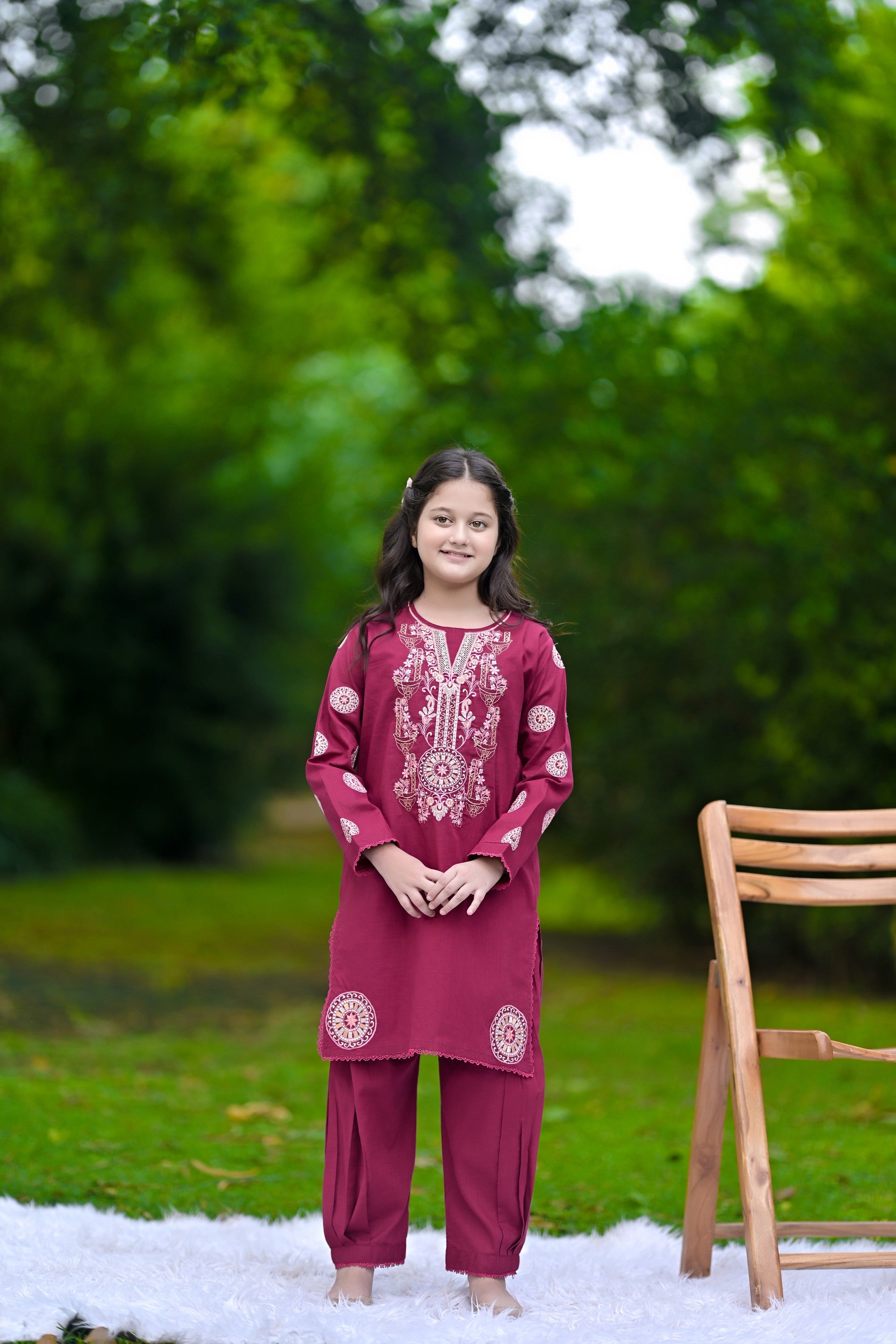 Scarlet Elegance Embroidered Khaddar 02 Piece – Maroon (RTW)
