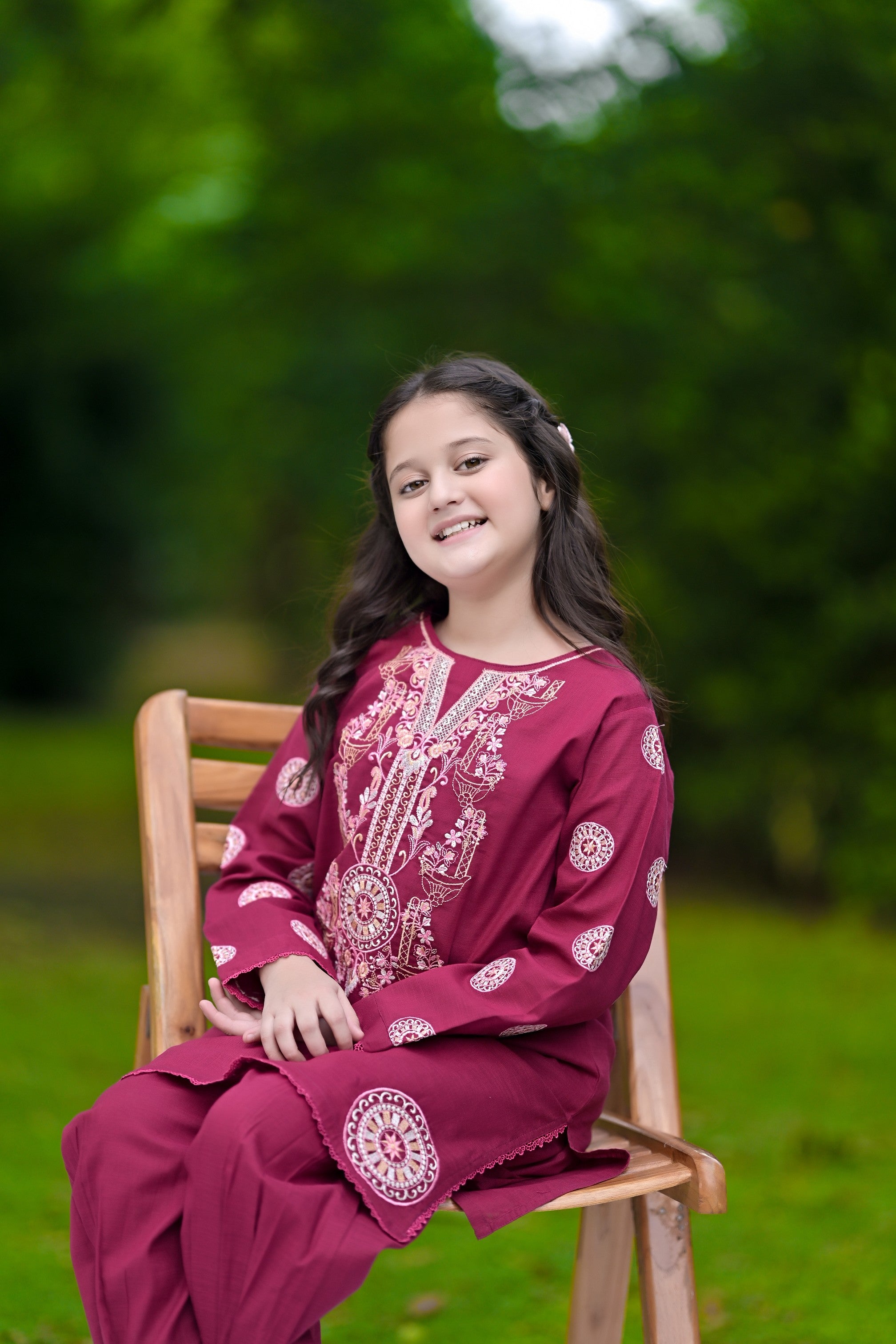 Scarlet Elegance Embroidered Khaddar 02 Piece – Maroon (RTW)