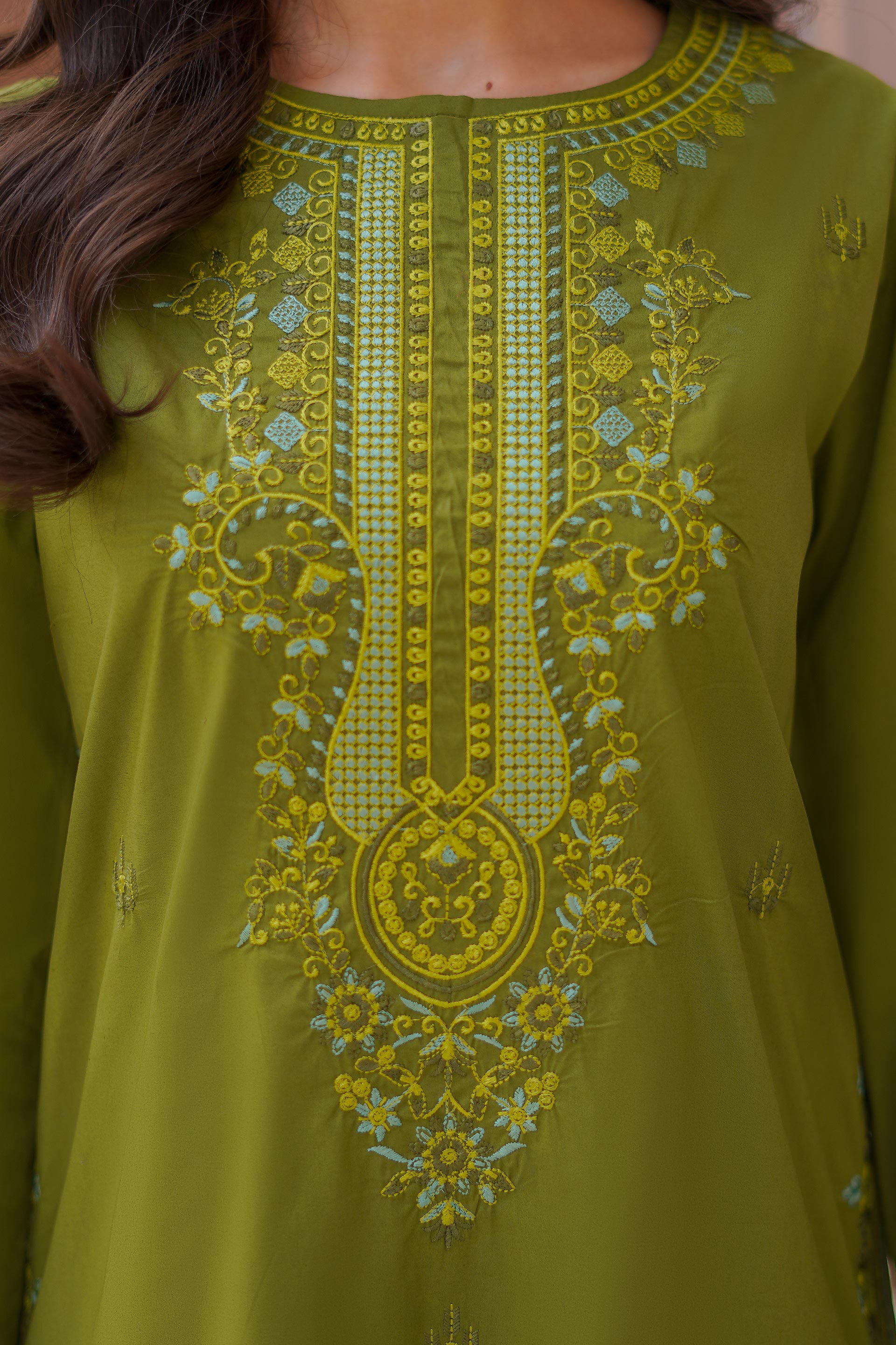 Emerald Grace – Imported Lawn Embroidered 2Pc (RTW)