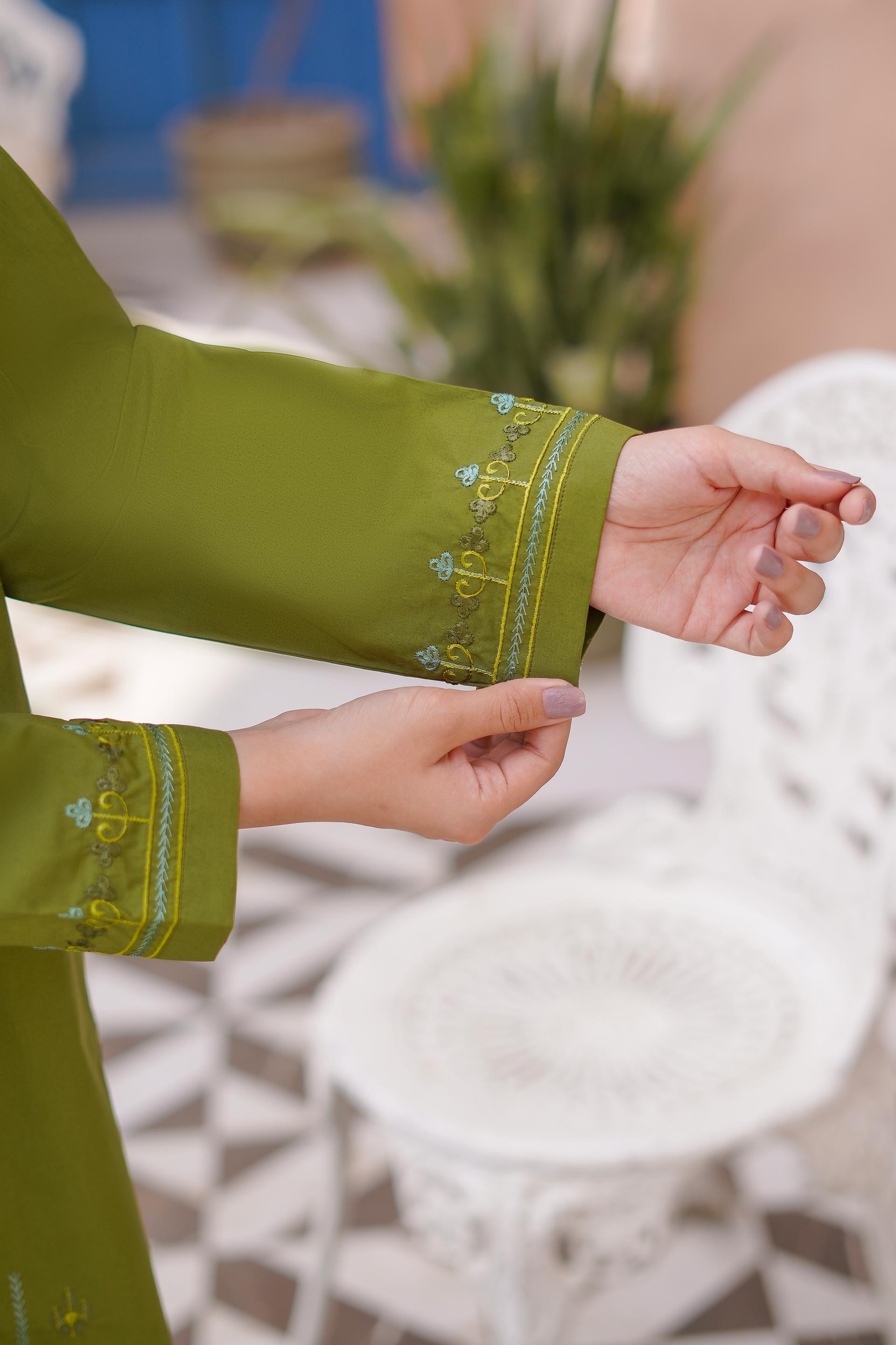 Emerald Grace – Imported Lawn Embroidered 2Pc (RTW)