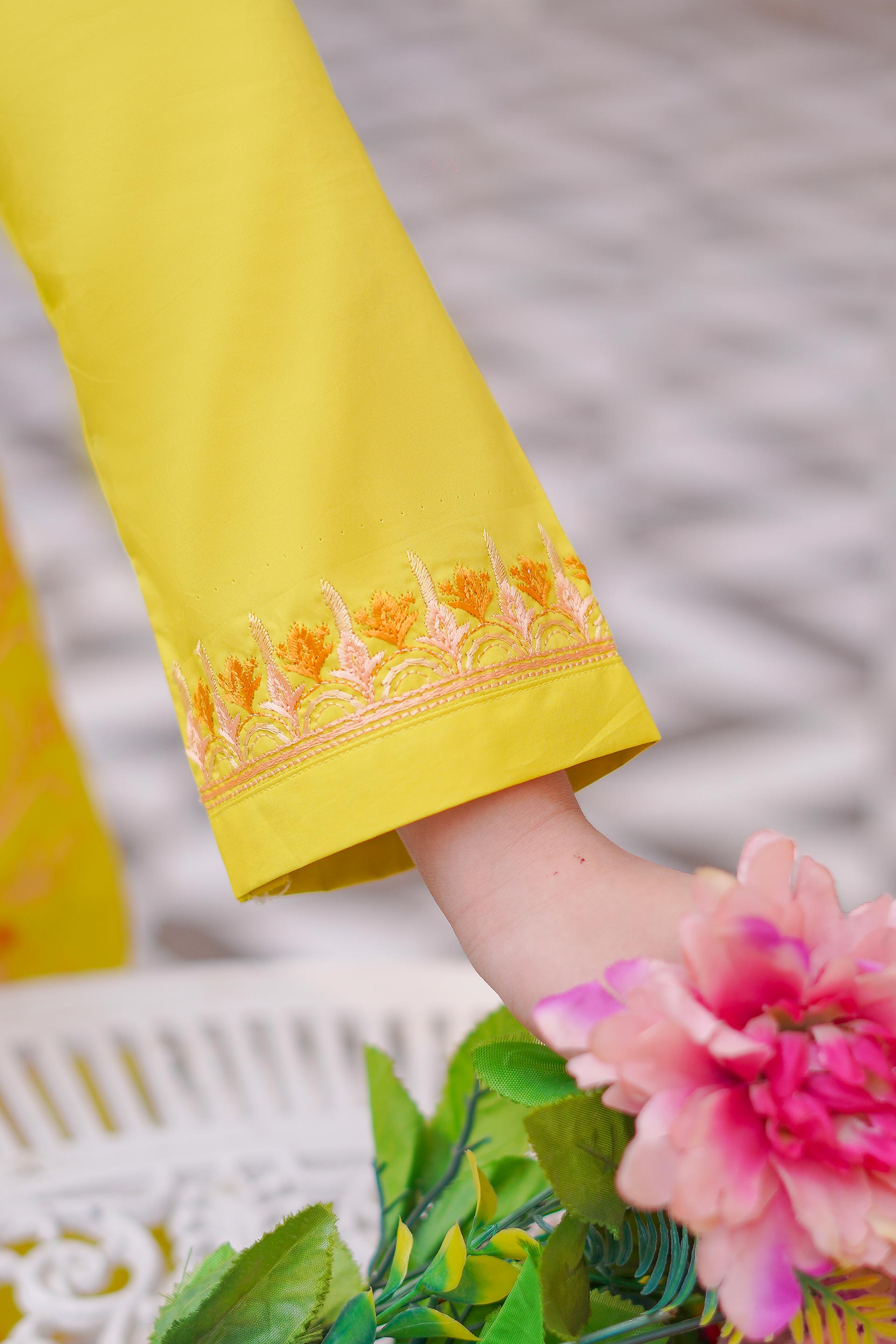 Golden Bloom Lawn 2Pc – Sunshine Yellow (RTW)