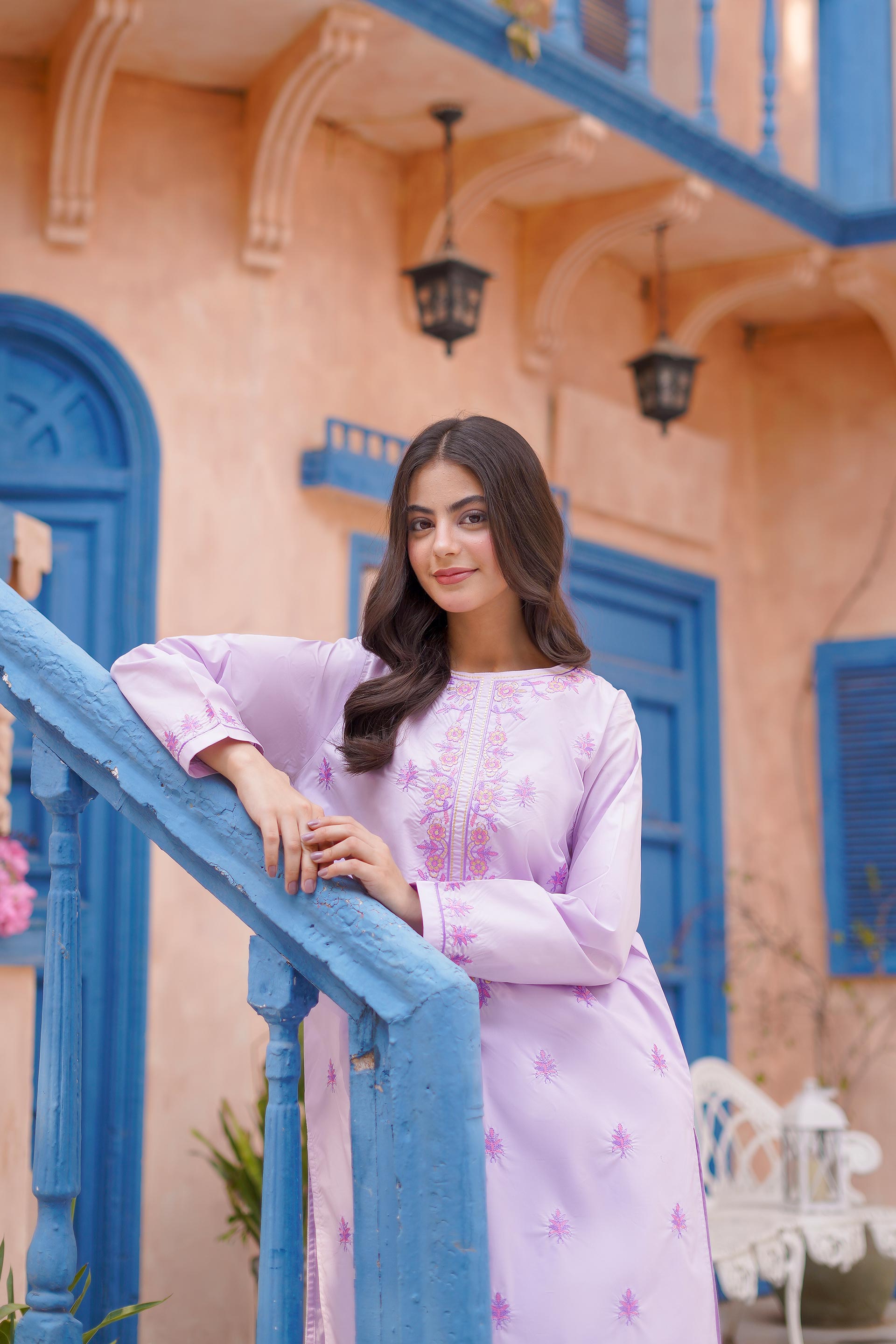 Lavender Bloom Embroidered  Lawn 2Pc – Soft Pastel (RTW)