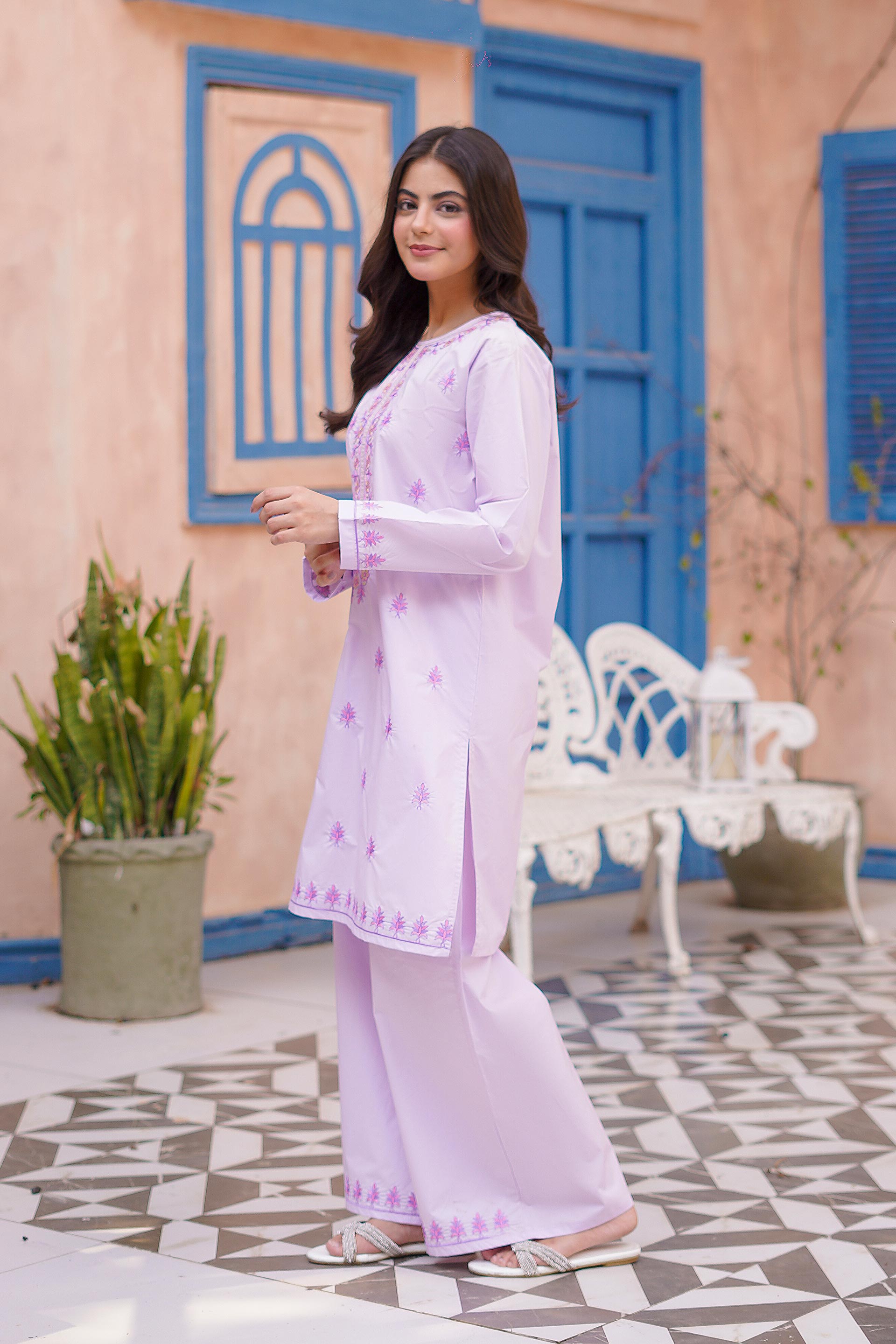 Lavender Bloom Embroidered  Lawn 2Pc – Soft Pastel (RTW)