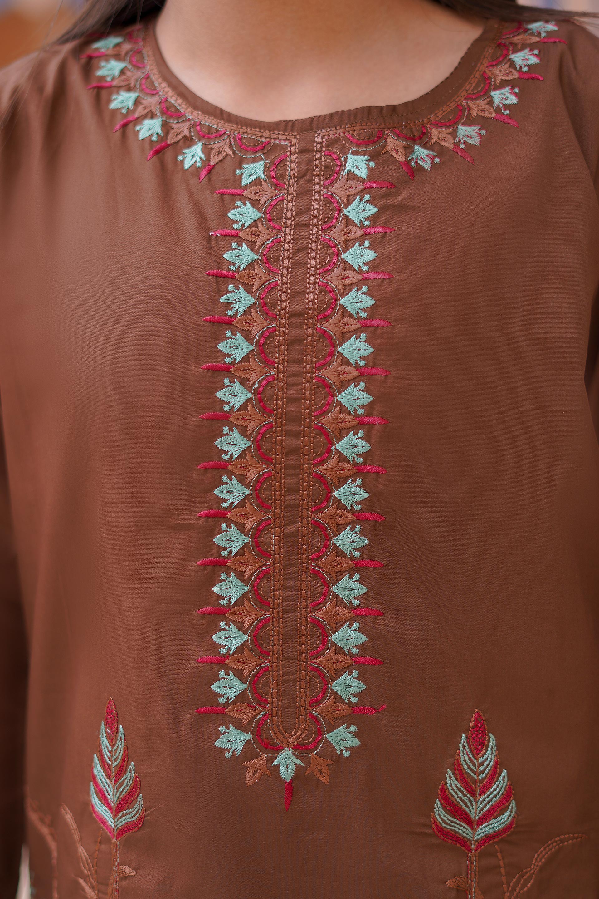 Rust Aura Lawn Embroidered 2Pc – Brown (RTW)