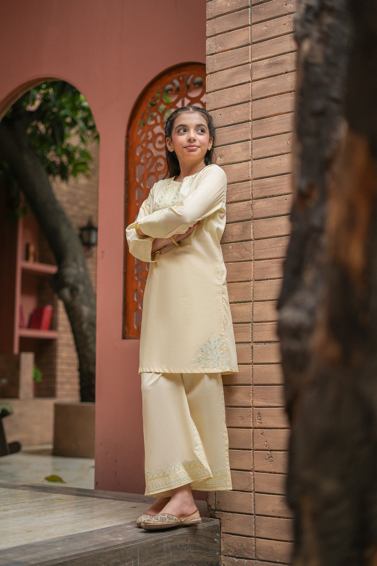 Ivoria Premium Cotton Embroidered 2Pc – Pearl Cream (RTW)