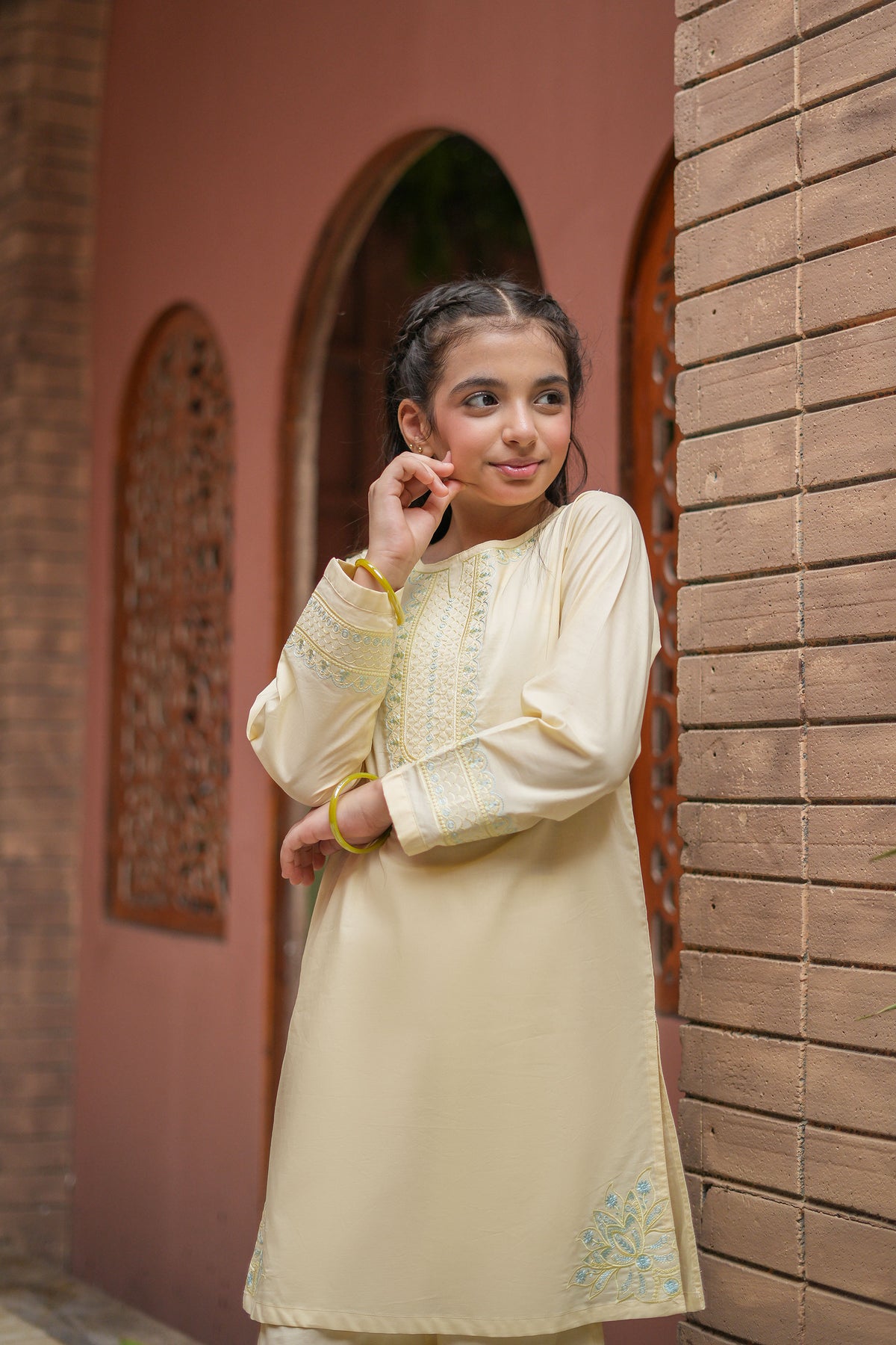 Ivoria Premium Cotton Embroidered 2Pc – Pearl Cream (RTW)