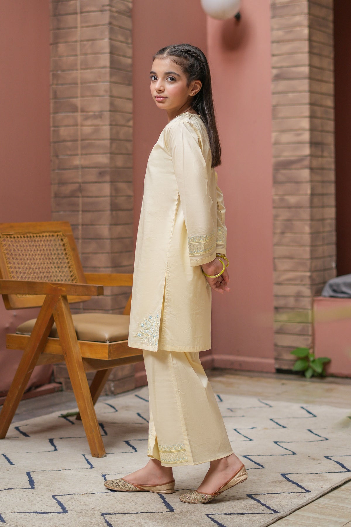 Ivoria Premium Cotton Embroidered 2Pc – Pearl Cream (RTW)